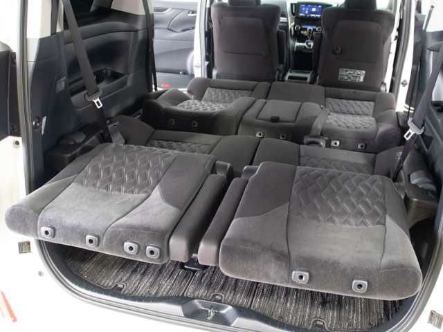 Toyota Alphard 5