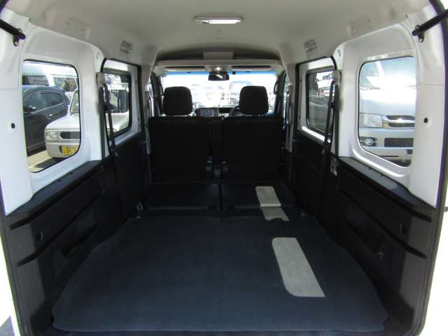 Daihatsu Atrai 11