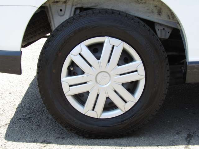 Daihatsu Atrai 12