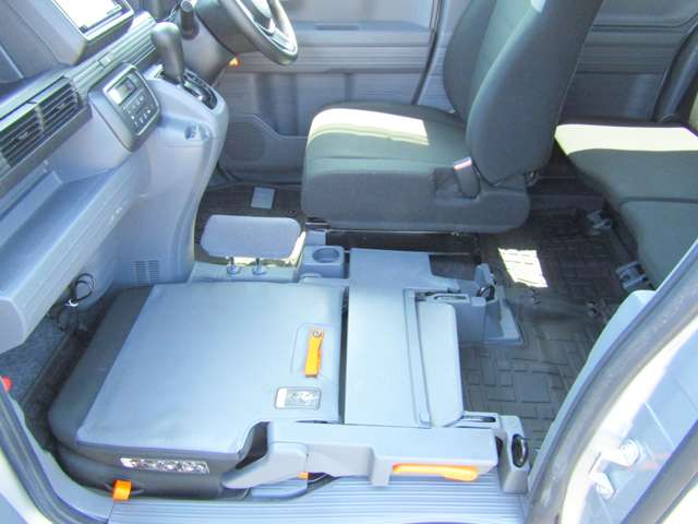 Honda N-VAN 8