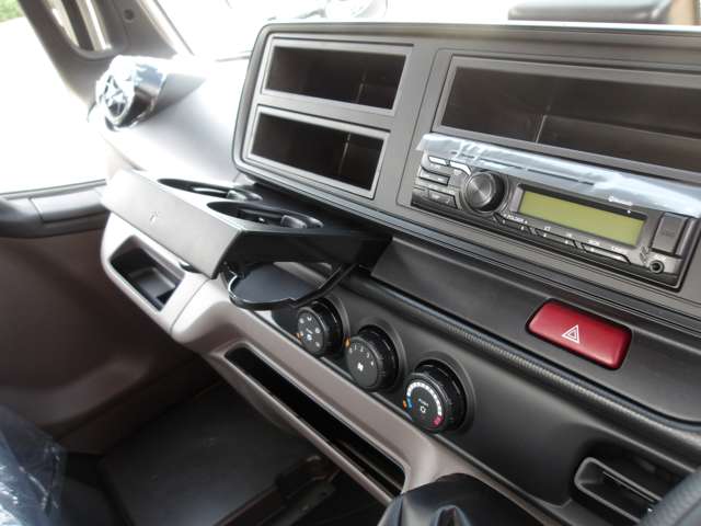 Mitsubishi Fuso Canter 10