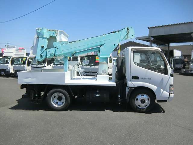 Hino Dutro 7