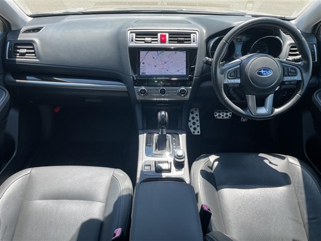 Subaru Legacy Outback 6