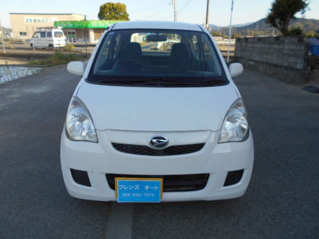 Daihatsu Mira 2