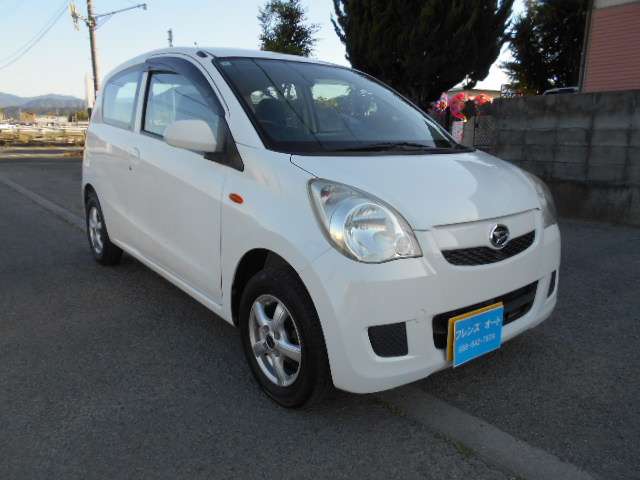 Daihatsu Mira 3