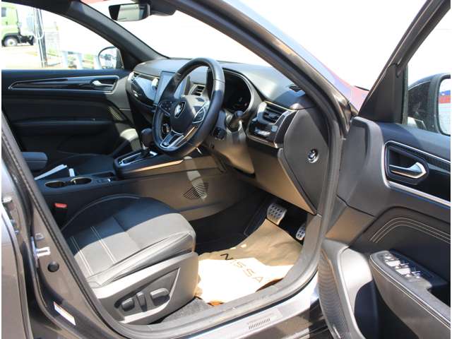 Renault Arkana 12