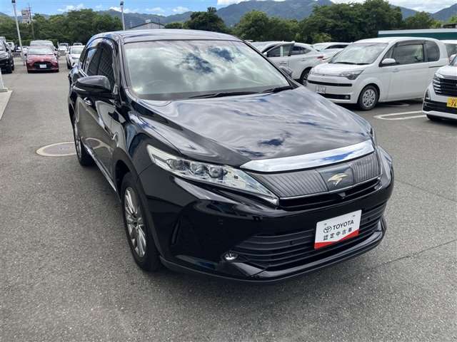 Toyota Harrier 3