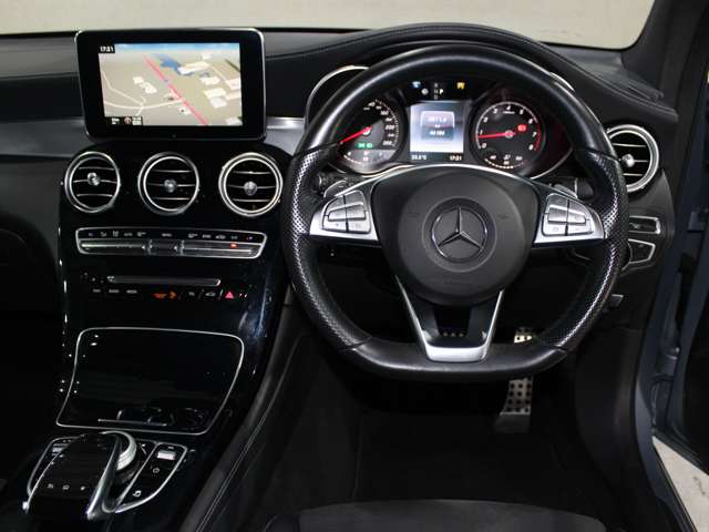 Mercedes-Benz GLC 8