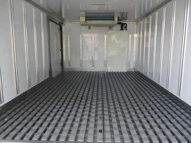 Mazda Bongo Truck 9