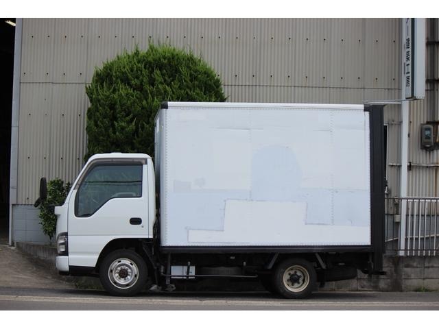 Isuzu Elf 7