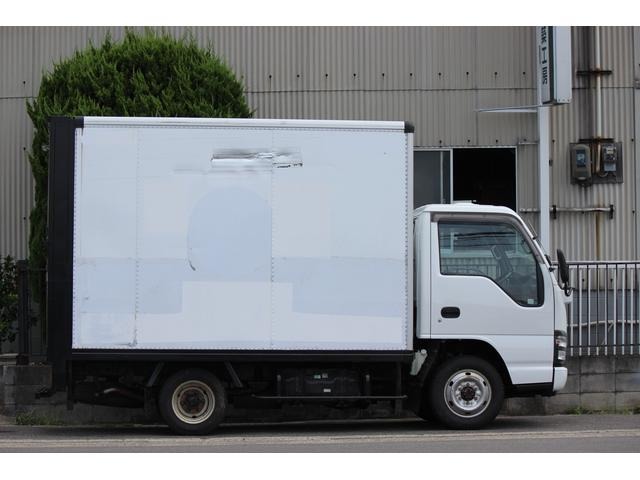 Isuzu Elf 8