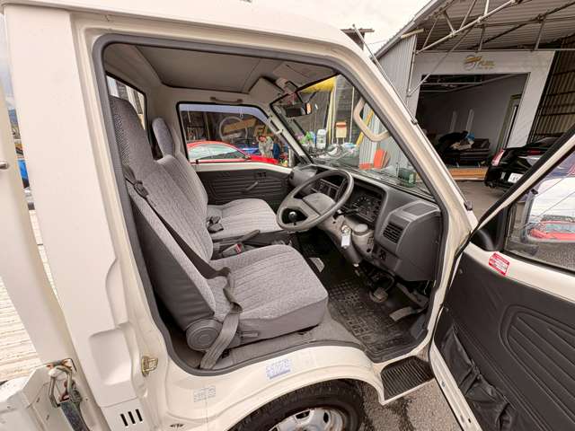 Mazda Bongo Truck 12