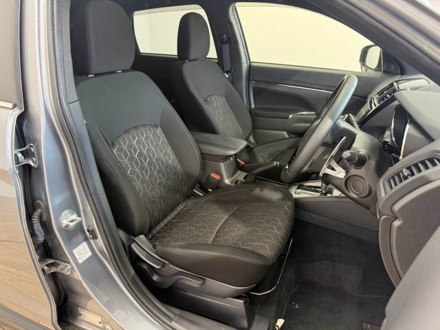 Mitsubishi RVR 11