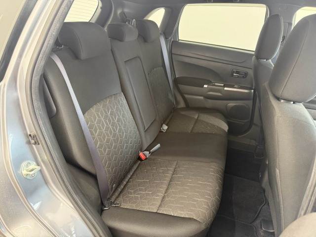 Mitsubishi RVR 12