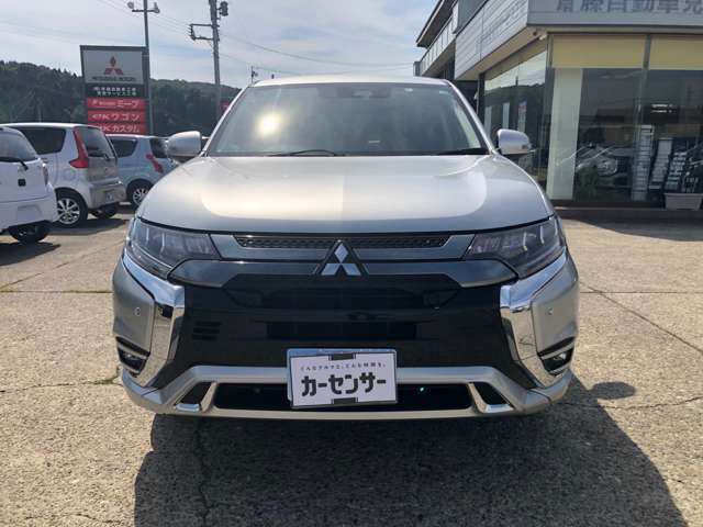 Mitsubishi Outlander PHEV 10