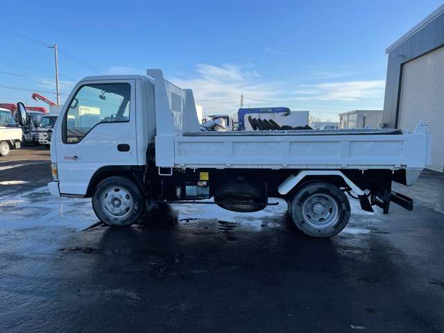 Isuzu Elf 9