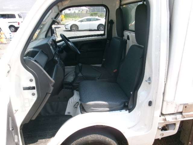 Daihatsu Hijet Truck 8