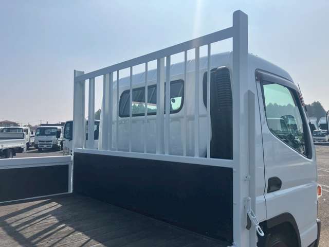 Mitsubishi Fuso Canter 9
