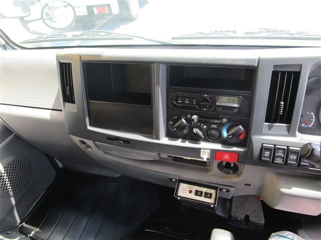 Isuzu Elf 11
