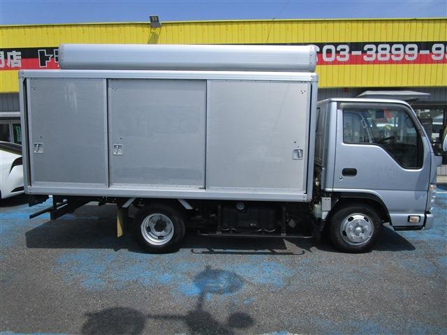 Isuzu Elf 3
