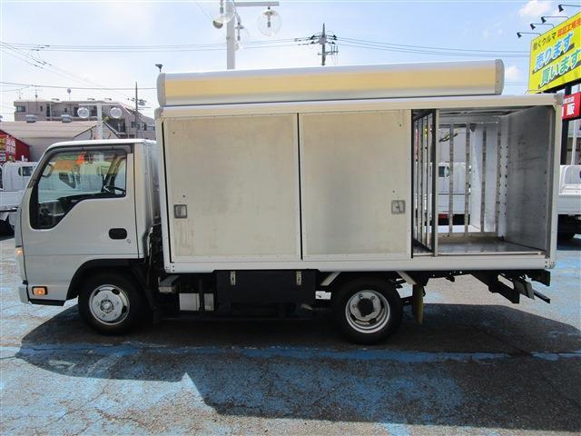 Isuzu Elf 9