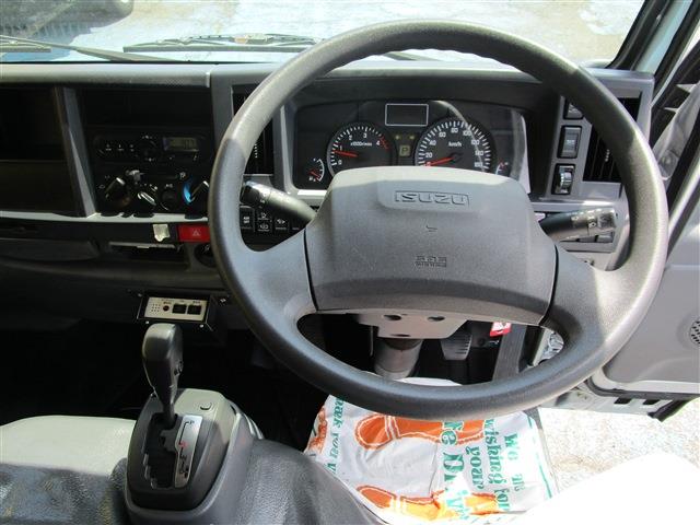 Isuzu Elf 10