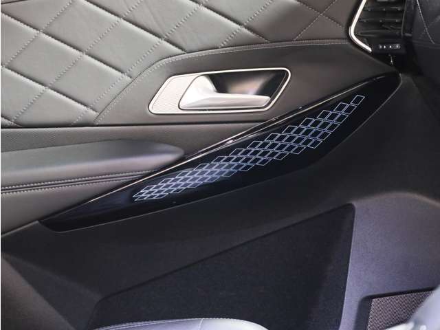 DS Automobiles DS 7 Crossback 5