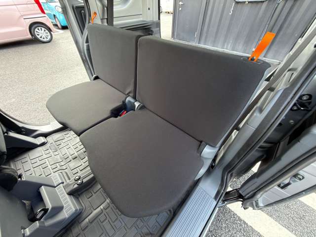 Honda N-VAN 12