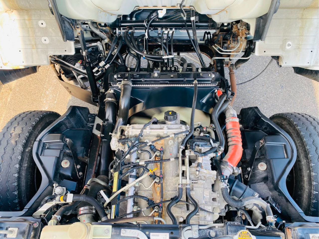 Mitsubishi Fuso Canter 10