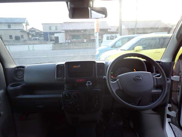 Nissan NV100 Clipper 11