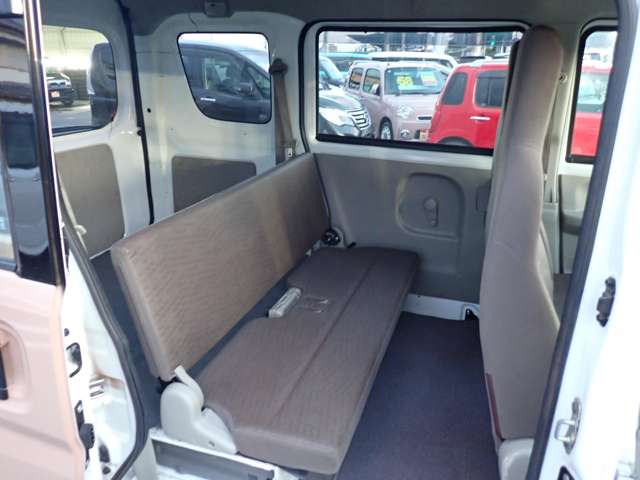Nissan NV100 Clipper 8