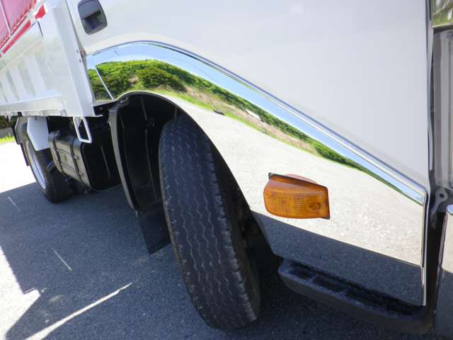 Hino Dutro 12