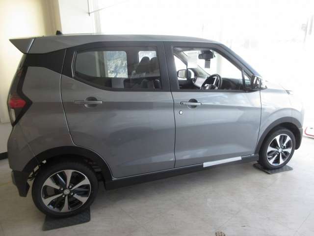 Mitsubishi eK X 6