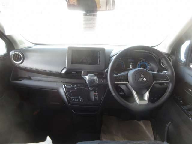 Mitsubishi eK X 9