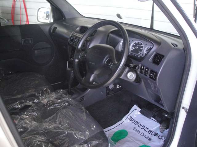 Daihatsu Terios Kid 6