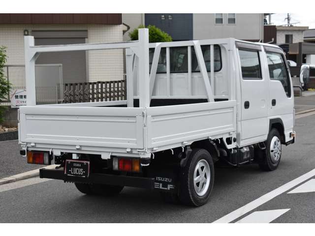 Isuzu Elf 12