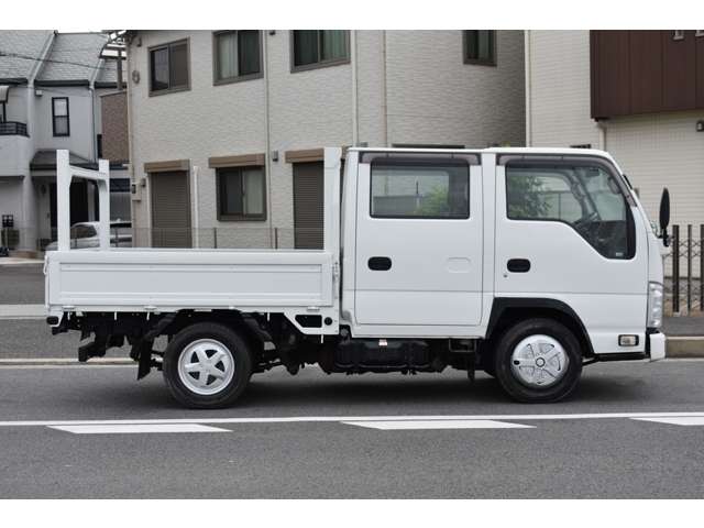 Isuzu Elf 9
