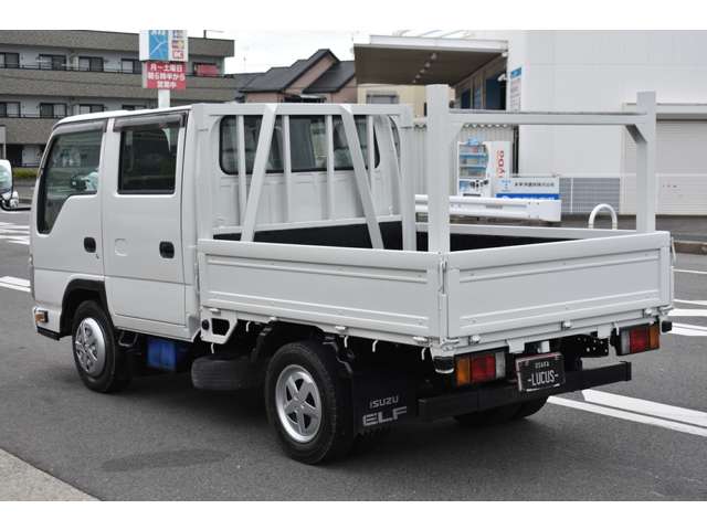 Isuzu Elf 10