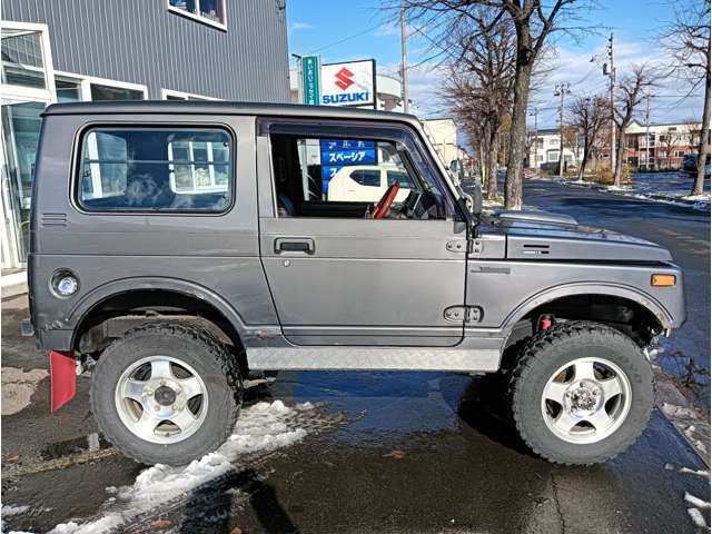 Suzuki Jimny 11