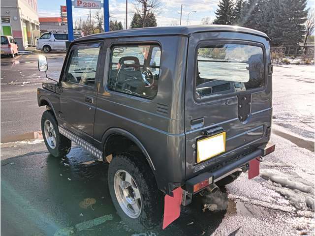 Suzuki Jimny 10