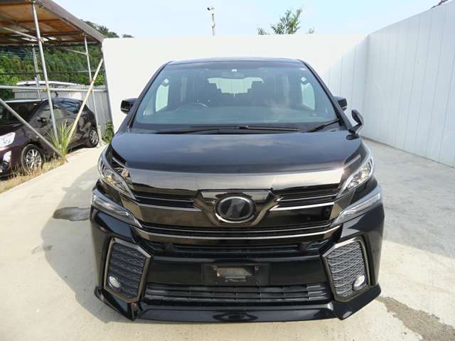 Toyota Vellfire 5