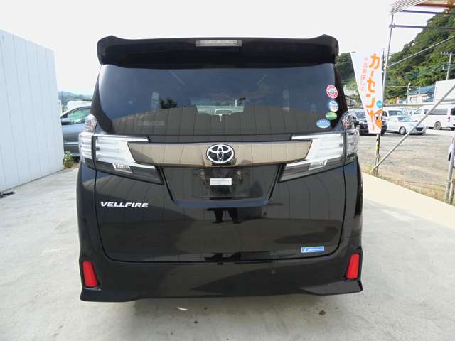 Toyota Vellfire 6