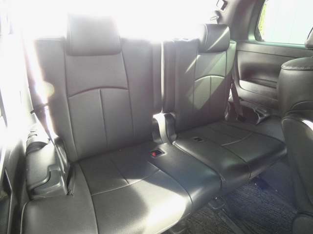 Toyota Vellfire 10