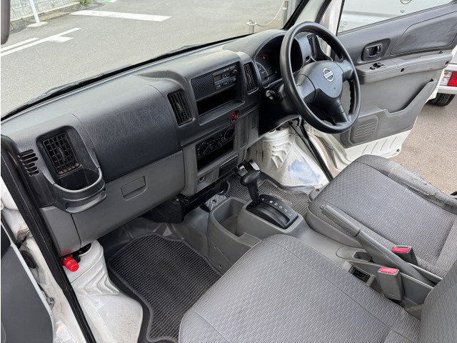 Nissan NV100 Clipper 7