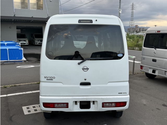Nissan NV100 Clipper 10