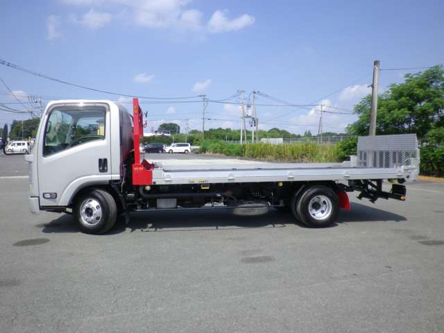 Isuzu Elf 3