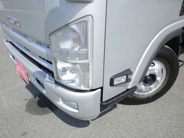 Isuzu Elf 5