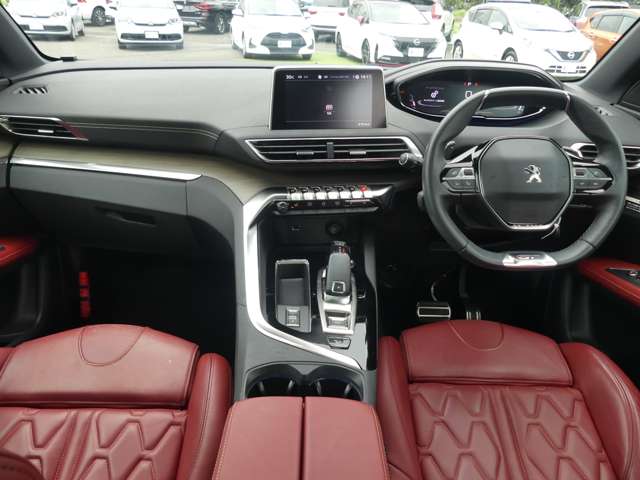 Peugeot 3008 5