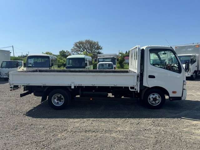 Hino Dutro 6