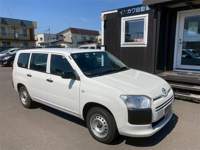 Toyota Succeed Van 11